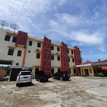 Pagaralam Oyo 3373 Favour Hotel מראה חיצוני תמונה