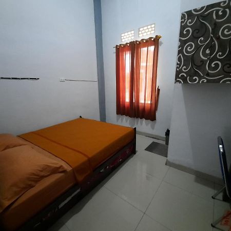 Pagaralam Oyo 3373 Favour Hotel מראה חיצוני תמונה
