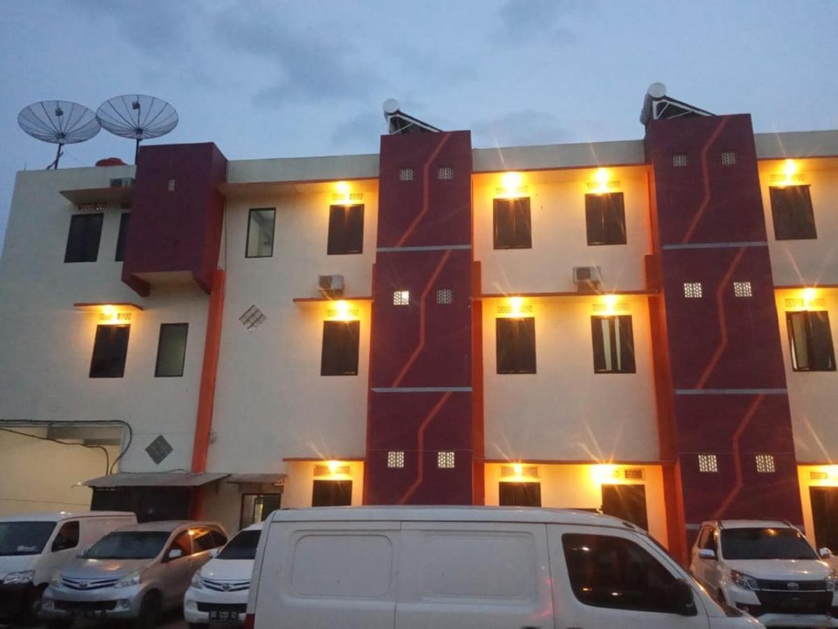 Pagaralam Oyo 3373 Favour Hotel מראה חיצוני תמונה