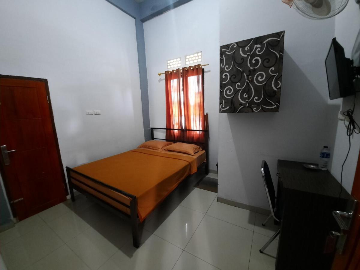 Pagaralam Oyo 3373 Favour Hotel מראה חיצוני תמונה