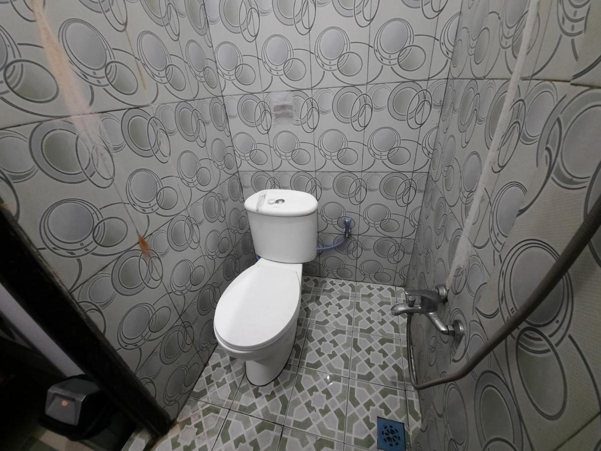 Pagaralam Oyo 3373 Favour Hotel מראה חיצוני תמונה