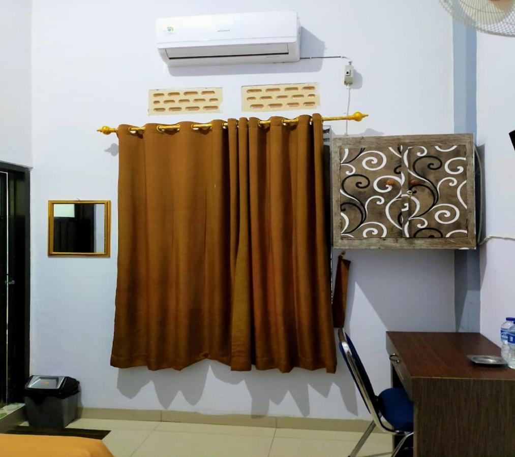 Pagaralam Oyo 3373 Favour Hotel מראה חיצוני תמונה