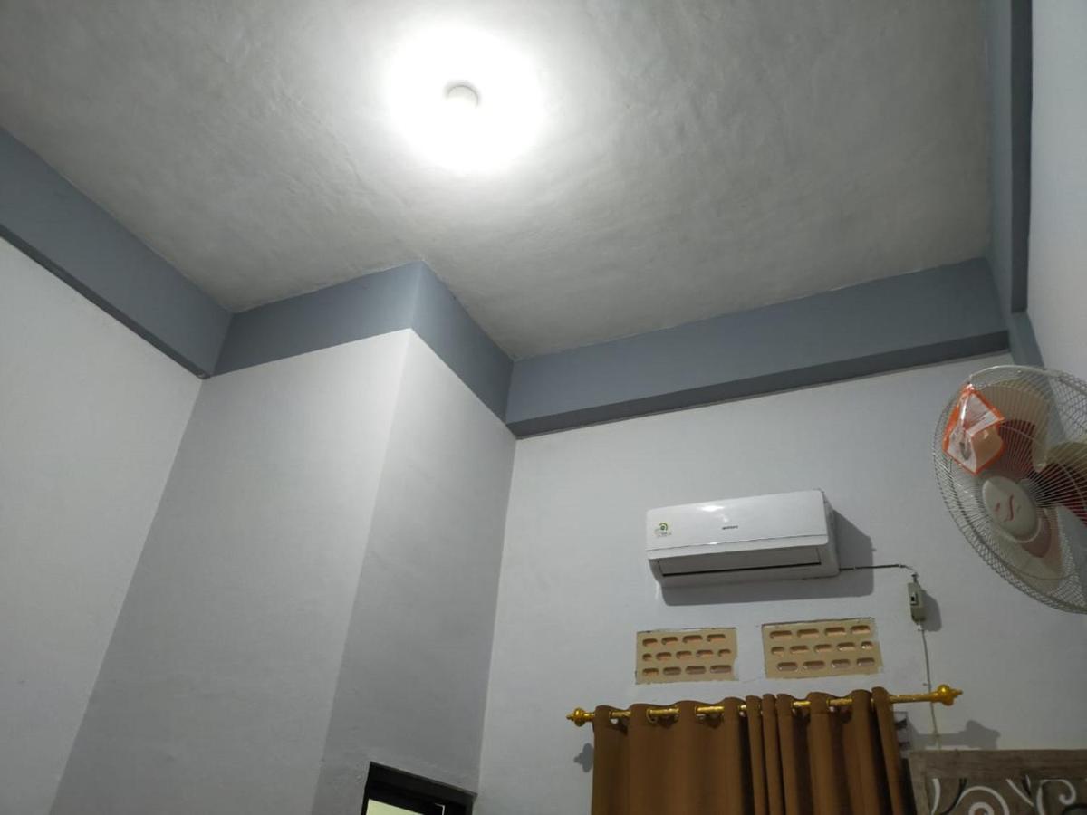 Pagaralam Oyo 3373 Favour Hotel מראה חיצוני תמונה