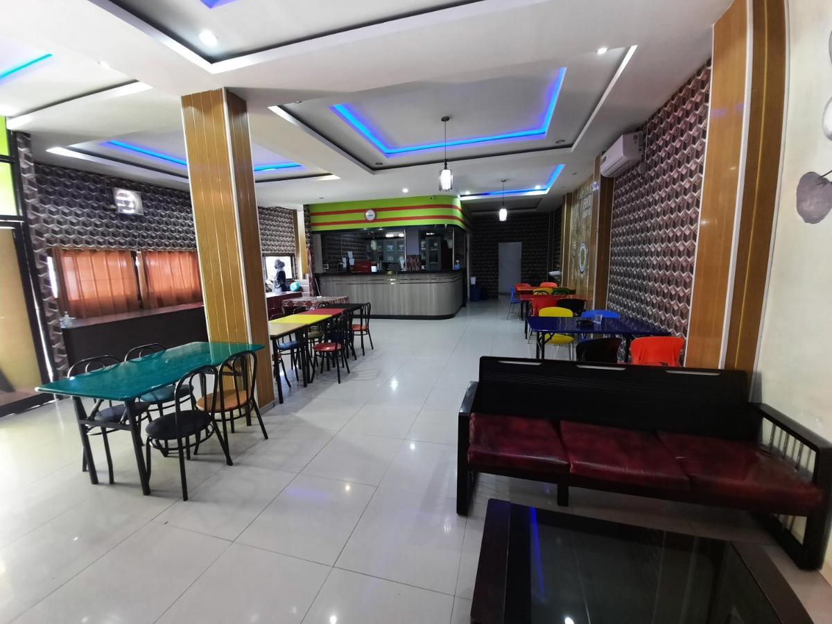 Pagaralam Oyo 3373 Favour Hotel מראה חיצוני תמונה