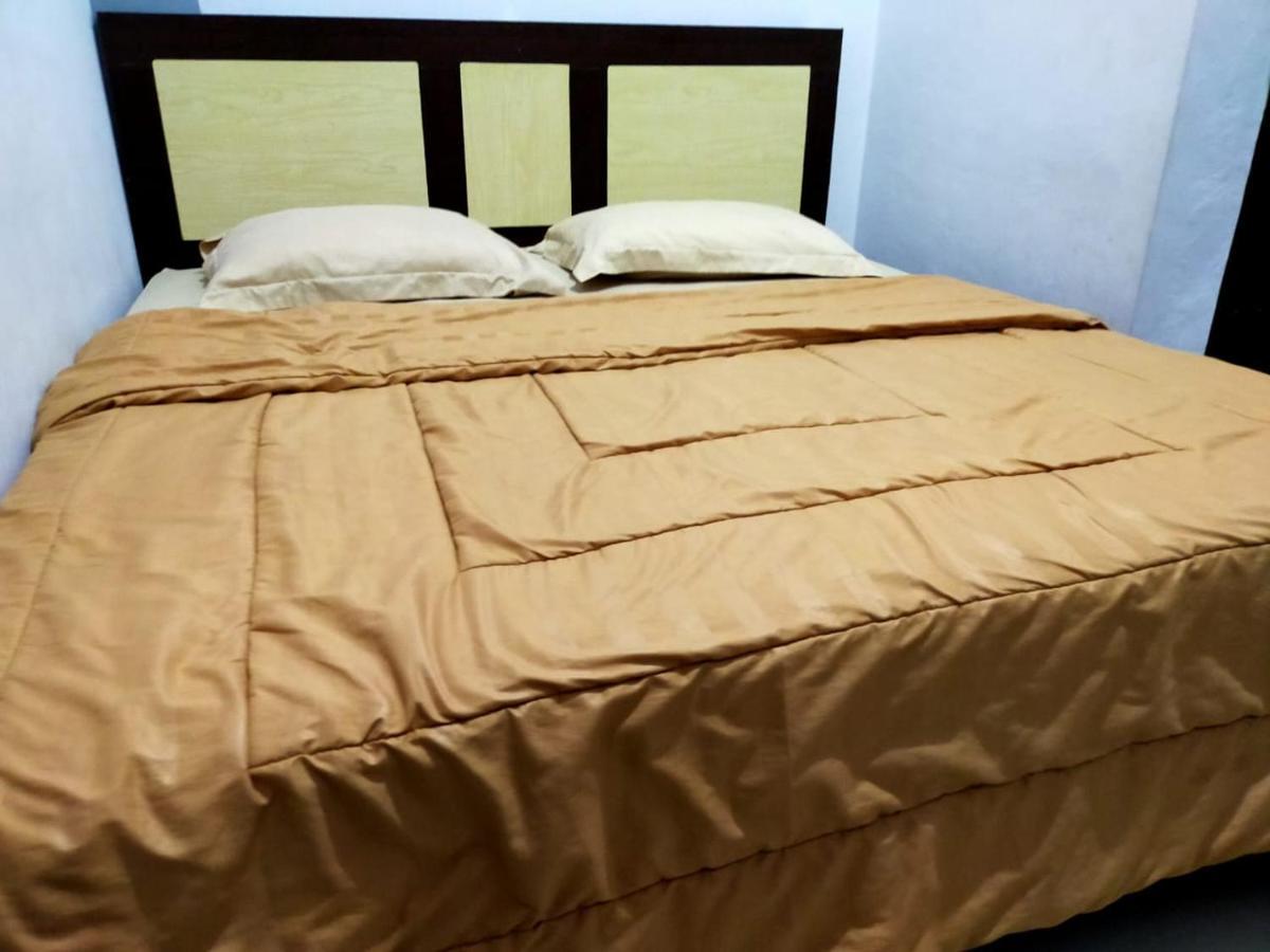 Pagaralam Oyo 3373 Favour Hotel מראה חיצוני תמונה